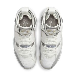 WMNS Jumpman Two Trey